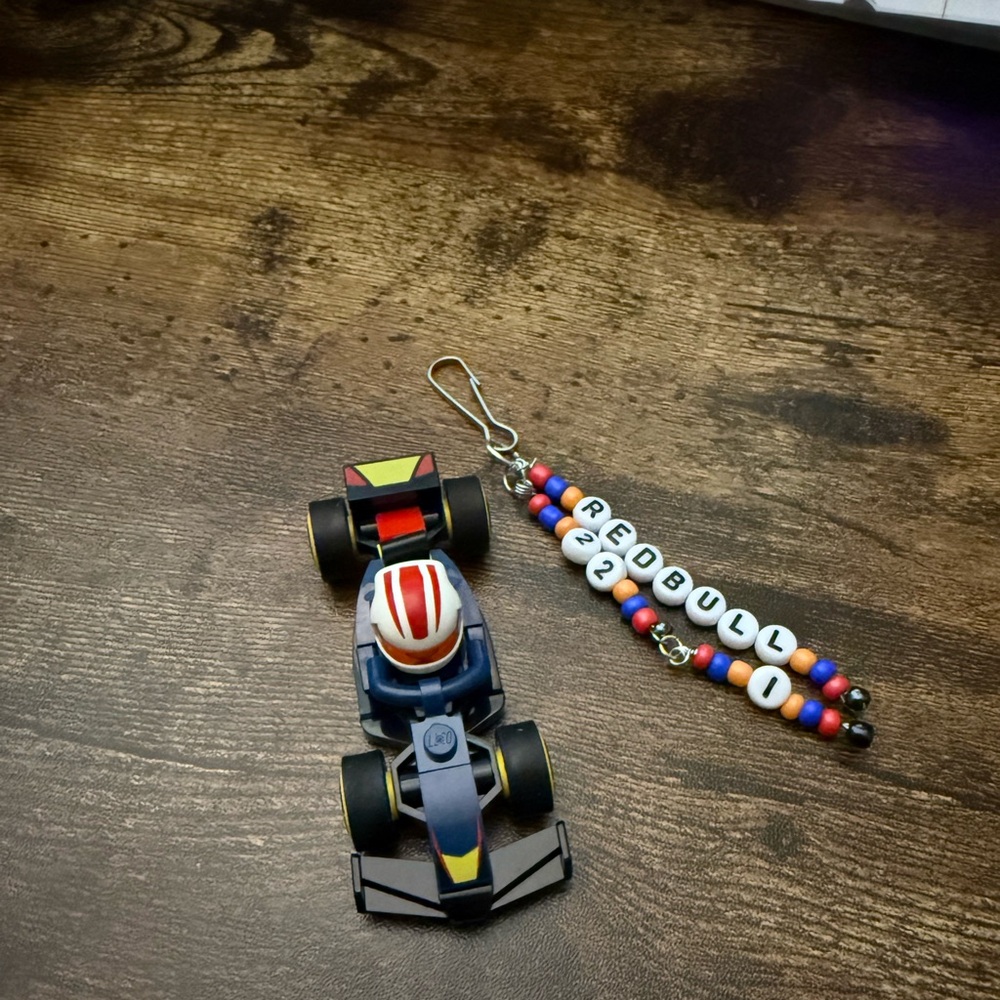 Lego minifigures f1 car - Red Bull racing